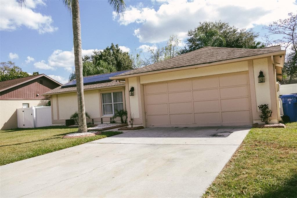 549 RAPID FALLS DRIVE BRANDON, FL 33511