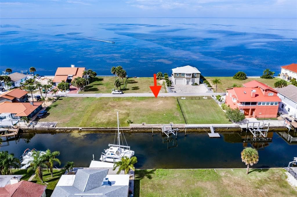5836 BEVERLY DRIVE HUDSON, FL 34667