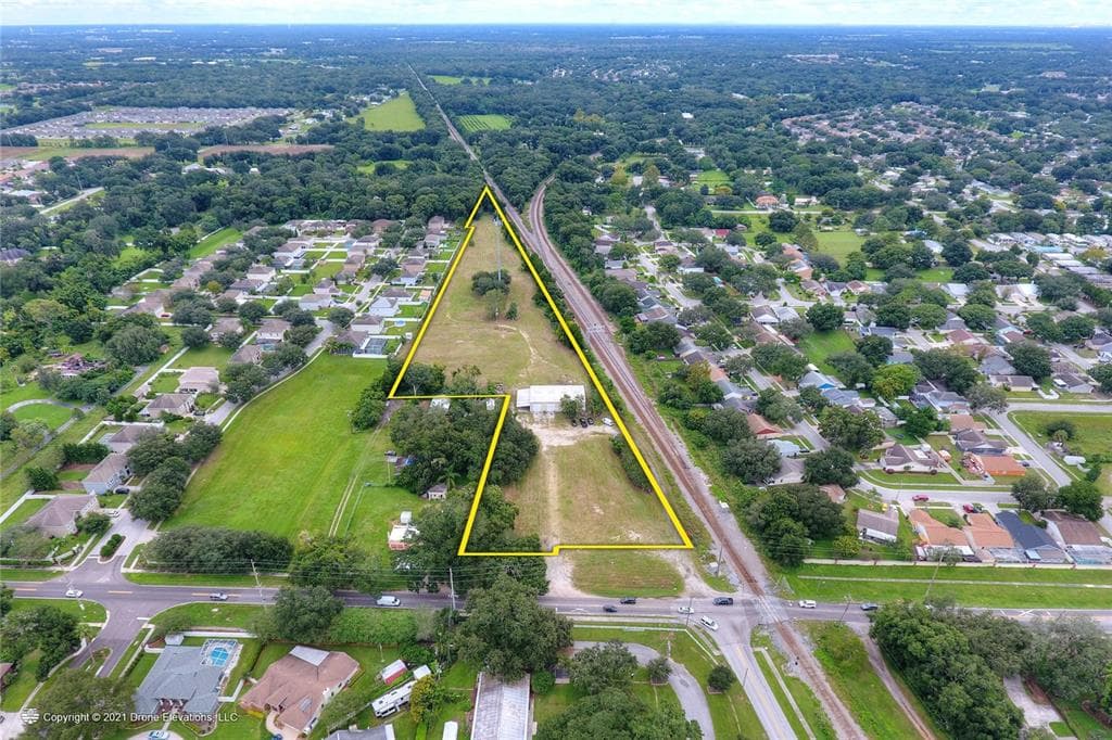 601 N VALRICO ROAD VALRICO, FL 33594