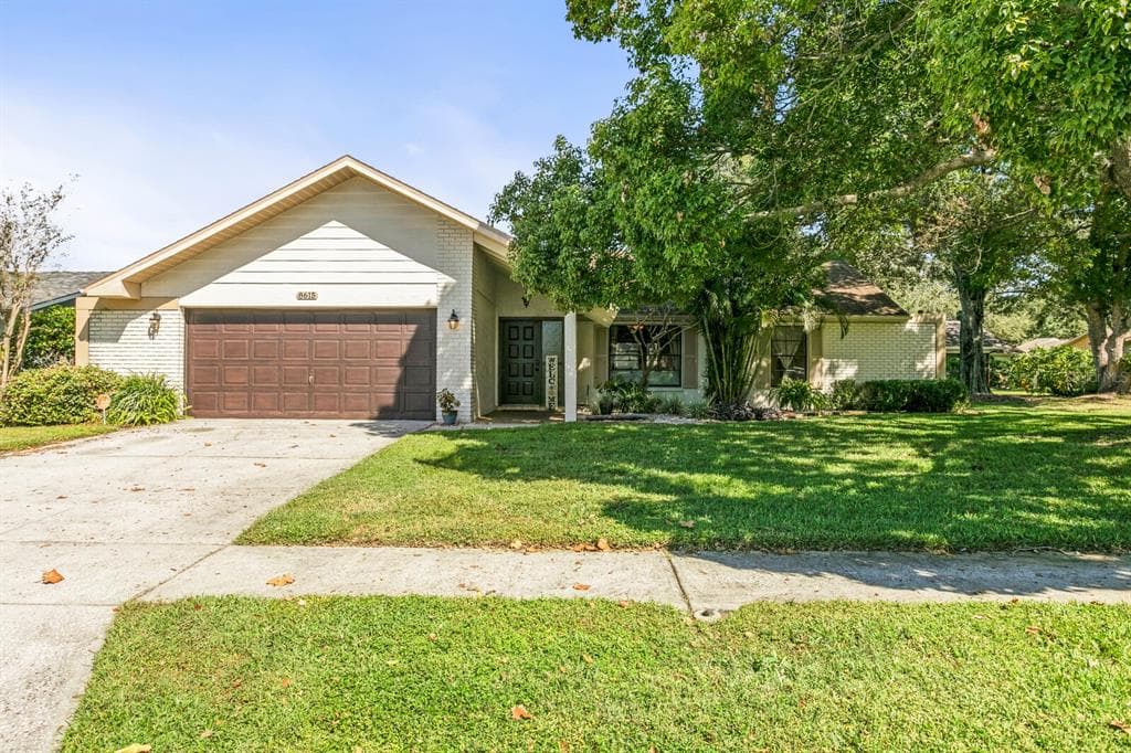 8615 SWEETBRIAR COURT NEW PORT RICHEY, FL 34655