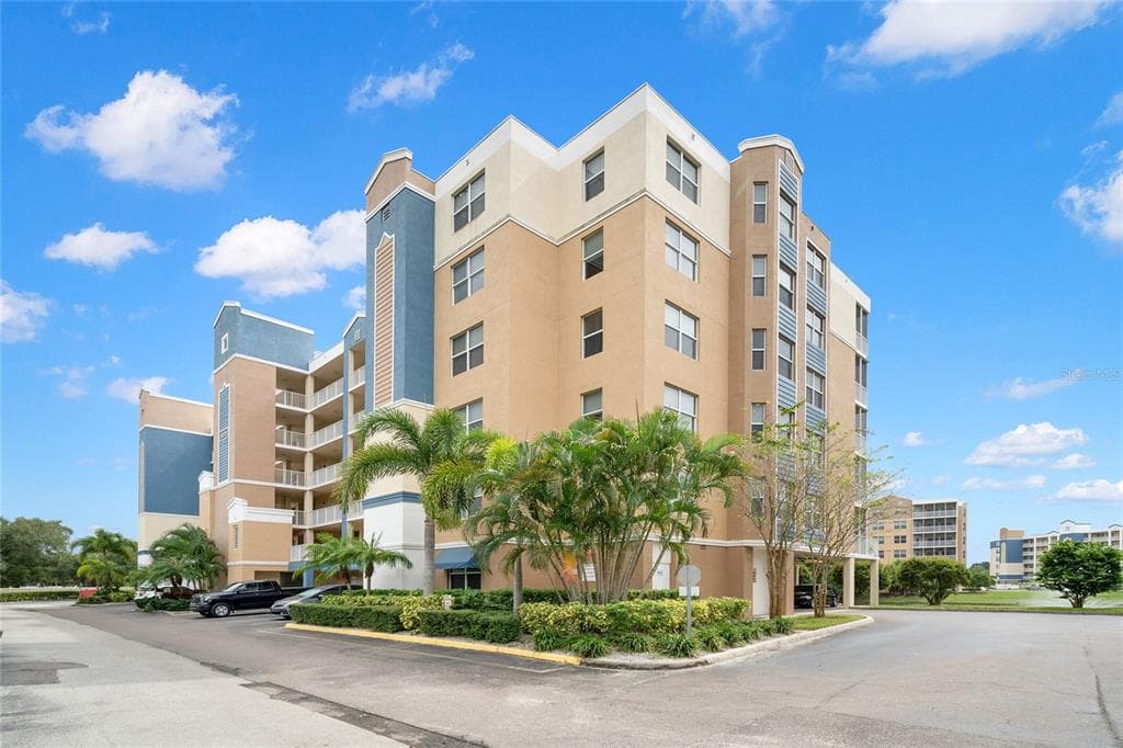 960 STARKEY ROAD UNIT 3305 LARGO, FL 33771