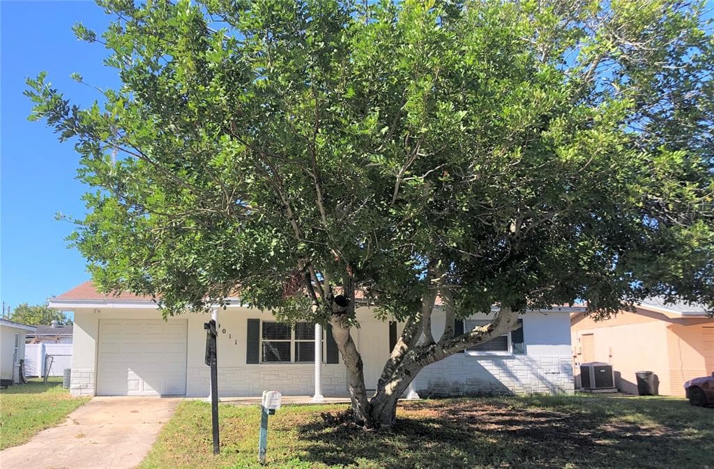 9011 SHALLOWFORD LANE PORT RICHEY, FL 34668
