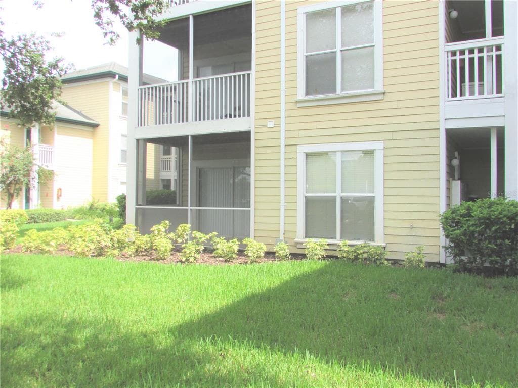 4115 CHATHAM OAK COURT UNIT 206 TAMPA, FL 33624
