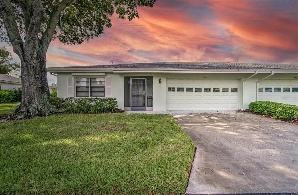 2423 LANCASTER DRIVE SUN CITY CENTER, FL 33573