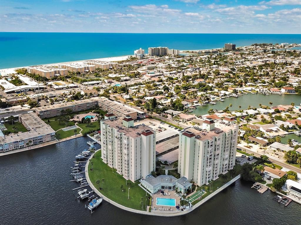 420 64TH AVENUE UNIT 1002 ST PETE BEACH, FL 33706