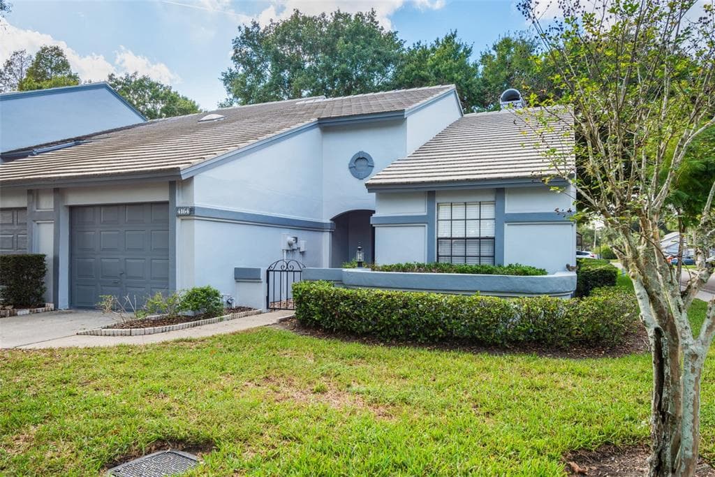 4164 BRENTWOOD PARK CIRCLE TAMPA, FL 33624
