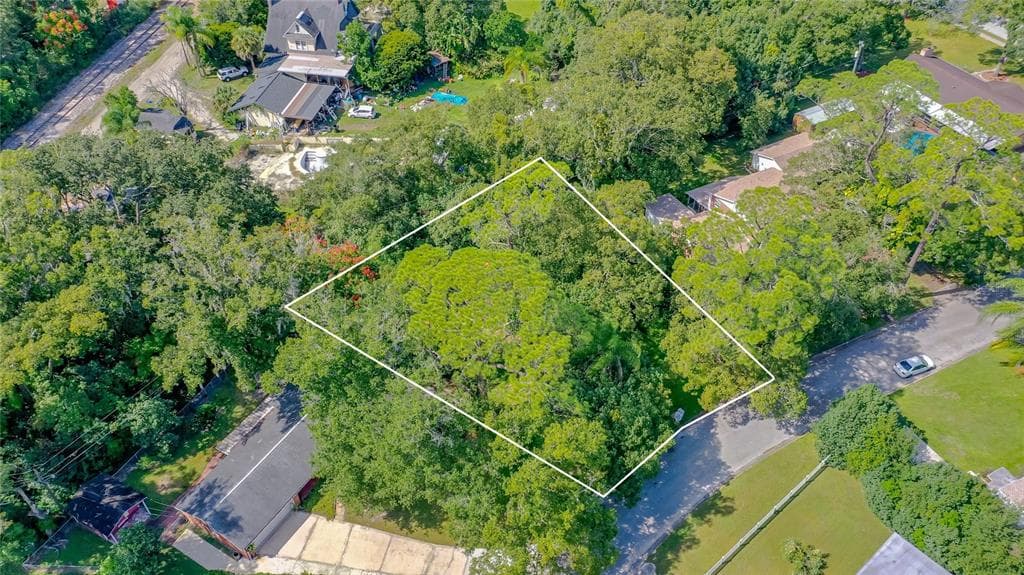 1806 PALOMA AVENUE SANFORD, FL 32771