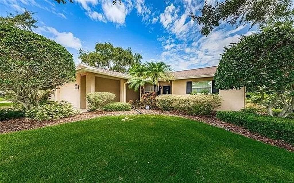 300 N BAY HILLS BOULEVARD SAFETY HARBOR, FL 34695