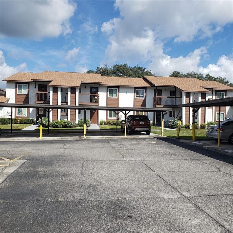 39132 COUNTY ROAD 54 UNIT 2236 ZEPHYRHILLS, FL 33542