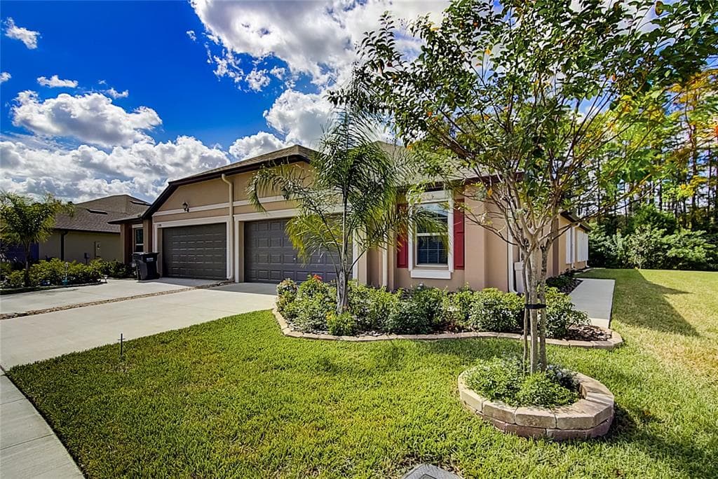 13272 CREST LAKE DRIVE HUDSON, FL 34669