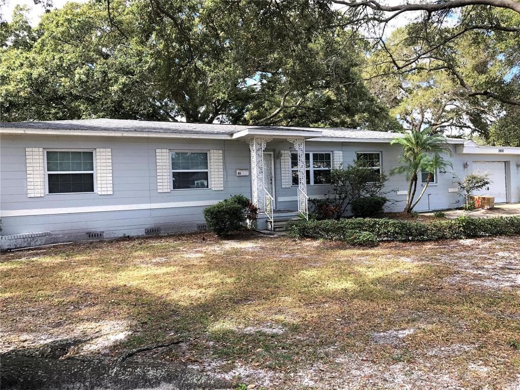 2900 LESLEE LAKE DRIVE N ST PETERSBURG, FL 33713