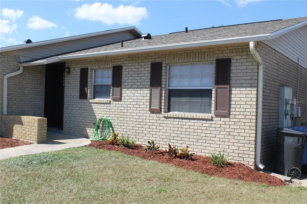 9524 LAKE PARK DRIVE UNIT 9524 THONOTOSASSA, FL 33592