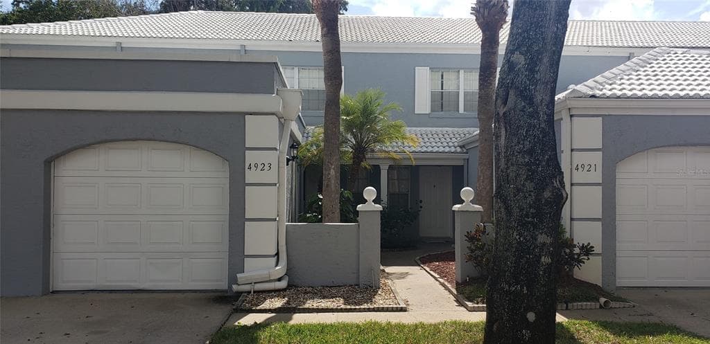 4923 WALDEN CIRCLE UNIT 43 ORLANDO, FL 32811