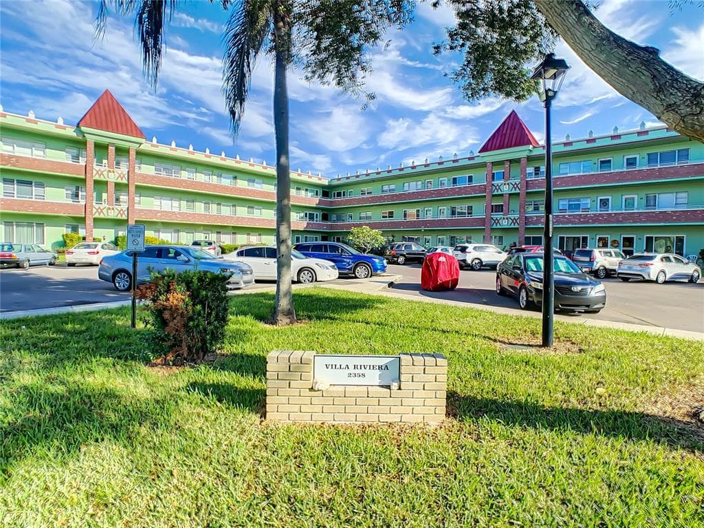 2358 ECUADORIAN WAY UNIT 40 CLEARWATER, FL 33763