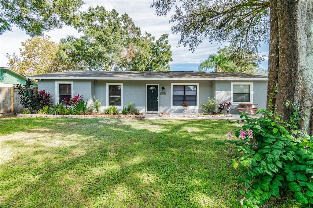 2654 GLENVIEW DRIVE LAND O LAKES, FL 34639