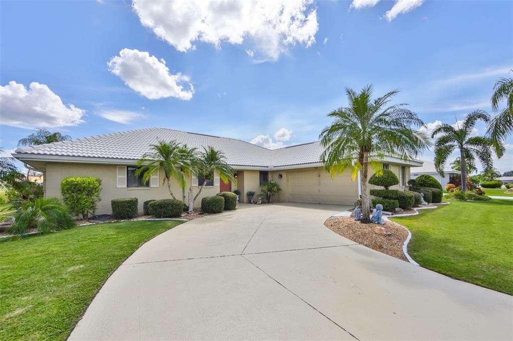 1832 WOLF LAUREL DRIVE SUN CITY CENTER, FL 33573