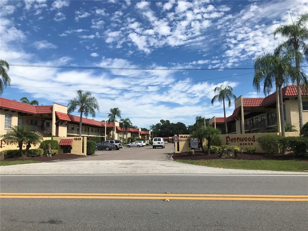 1845 S HIGHLAND AVENUE UNIT 5-6 CLEARWATER, FL 33756