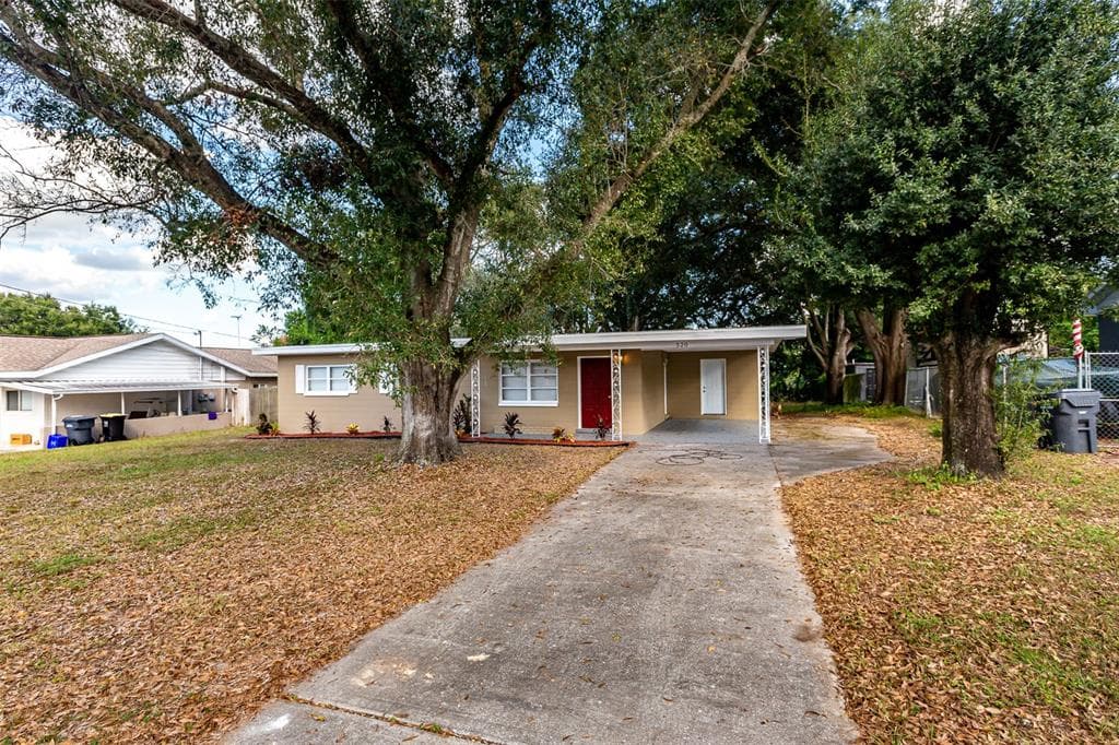 520 16TH STREET NE WINTER HAVEN, FL 33881