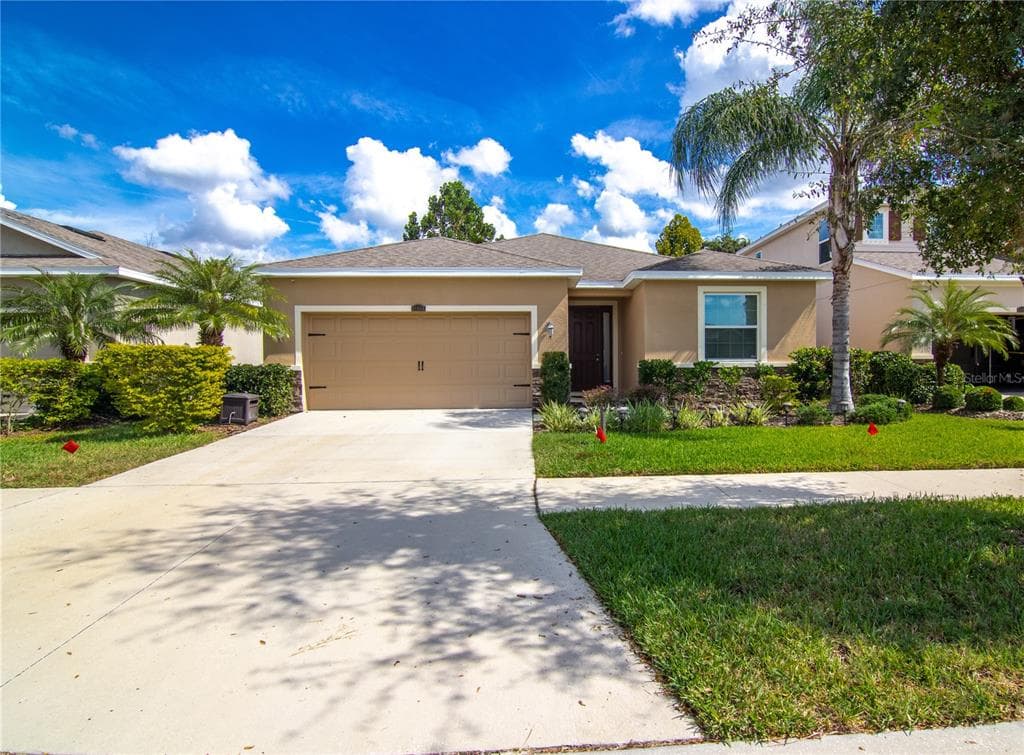 11604 WARREN OAKS PLACE RIVERVIEW, FL 33578