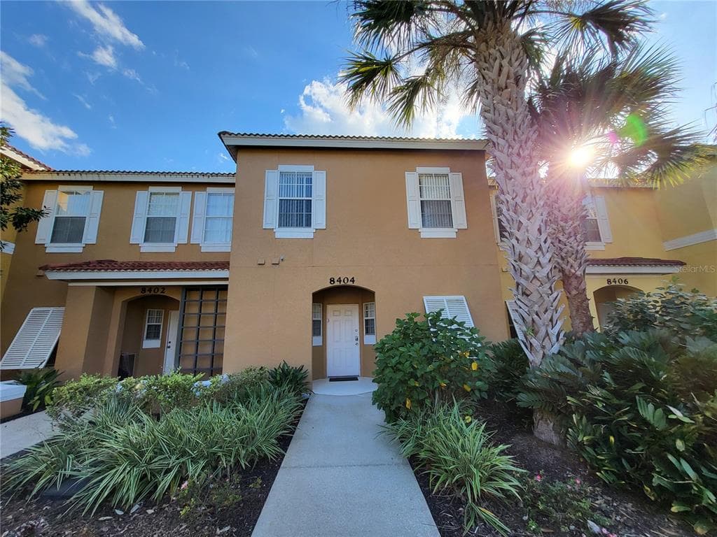 8404 CRYSTAL COVE LOOP KISSIMMEE, FL 34747