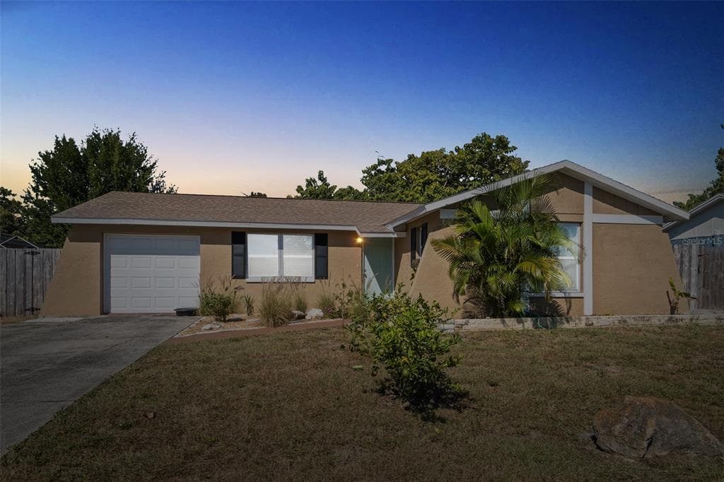 6941 FAIRFAX DRIVE PORT RICHEY, FL 34668
