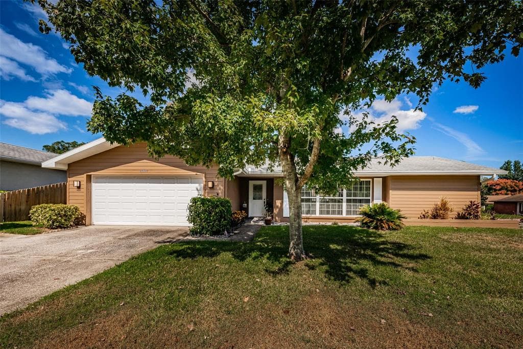 2892 MEADOW WOOD DRIVE CLEARWATER, FL 33761