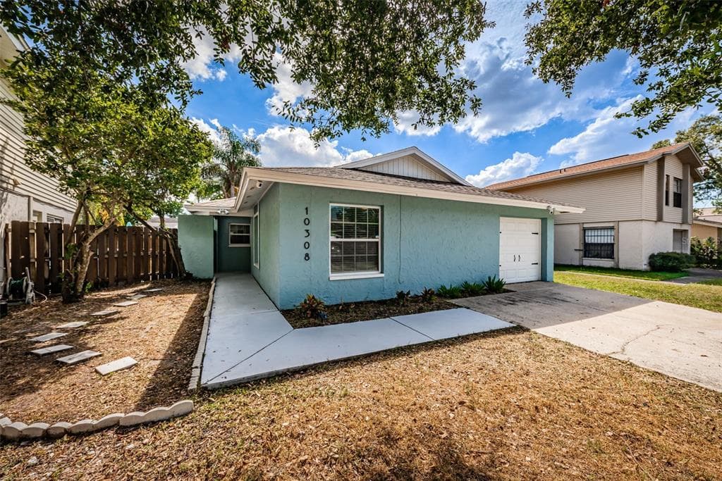 10308 CHADBOURNE DRIVE TAMPA, FL 33624