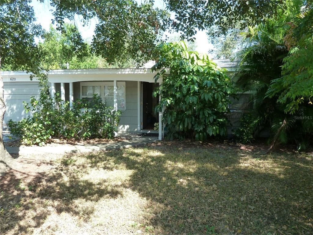 620 DEXTER DRIVE DUNEDIN, FL 34698