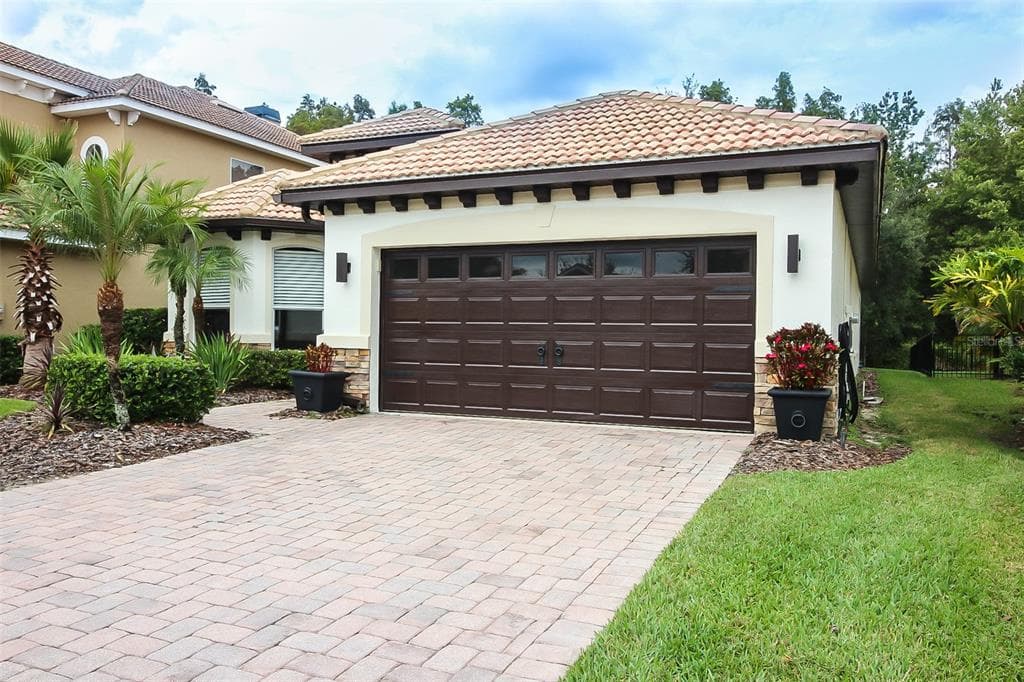 10880 CORY LAKE DRIVE TAMPA, FL 33647
