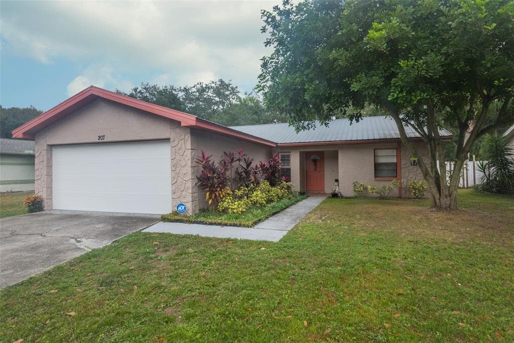 207 BAYSIDE BOULEVARD OLDSMAR, FL 34677