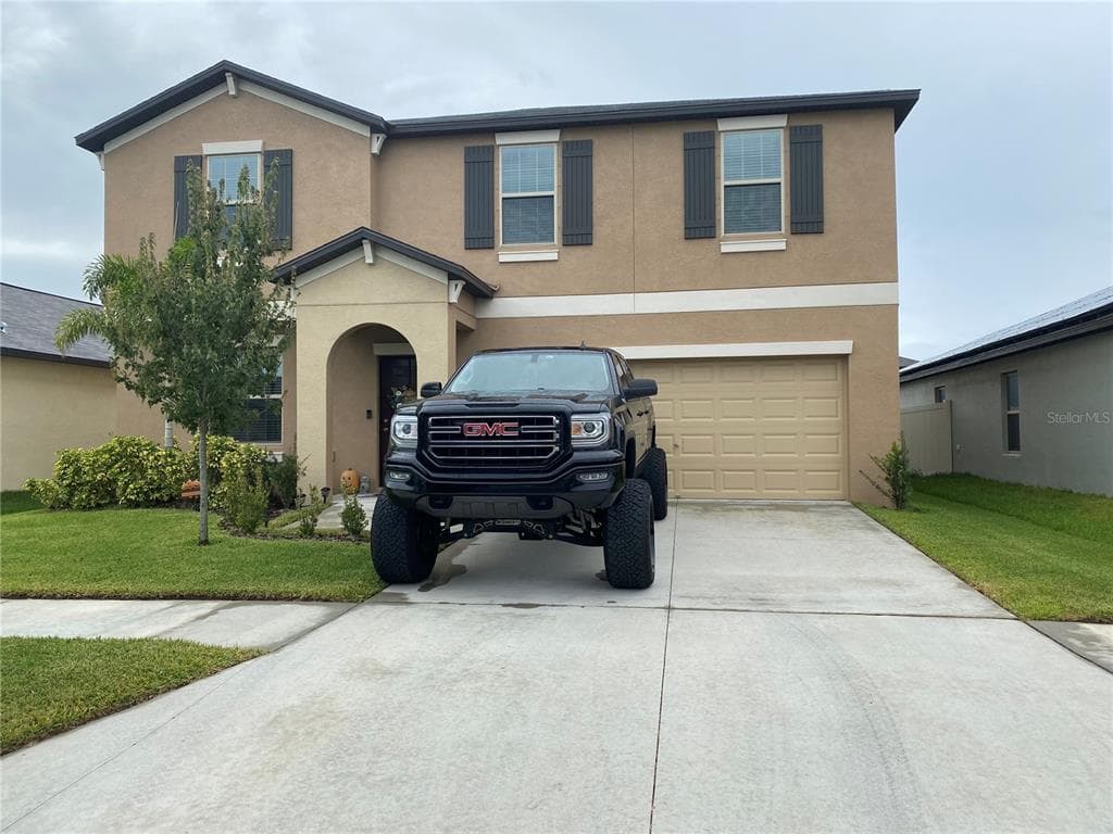 15268 MILLER CREEK DRIVE SUN CITY CENTER, FL 33573