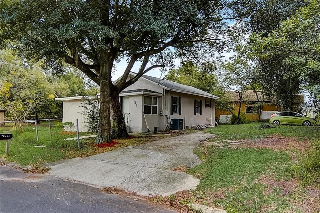 634 W 9TH STREET LAKELAND, FL 33805