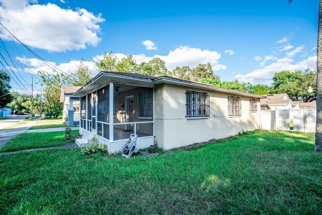 3219 N 12TH STREET TAMPA, FL 33605
