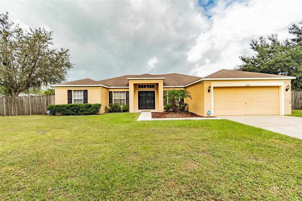 9307 BARRINGTON OAKS DRIVE DOVER, FL 33527