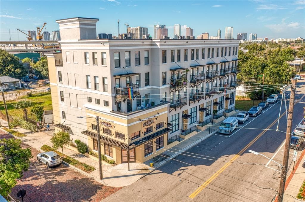 1621 E 4TH AVENUE UNIT 206 TAMPA, FL 33605