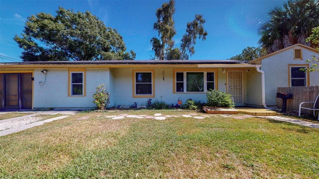130 48TH STREET S ST PETERSBURG, FL 33711