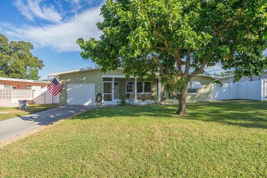 1404 ORANGE STREET CLEARWATER, FL 33756