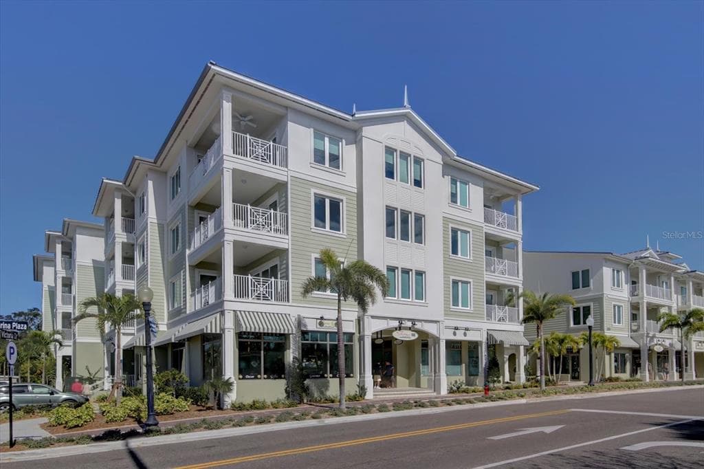 200 MAIN STREET UNIT 210 DUNEDIN, FL 34698