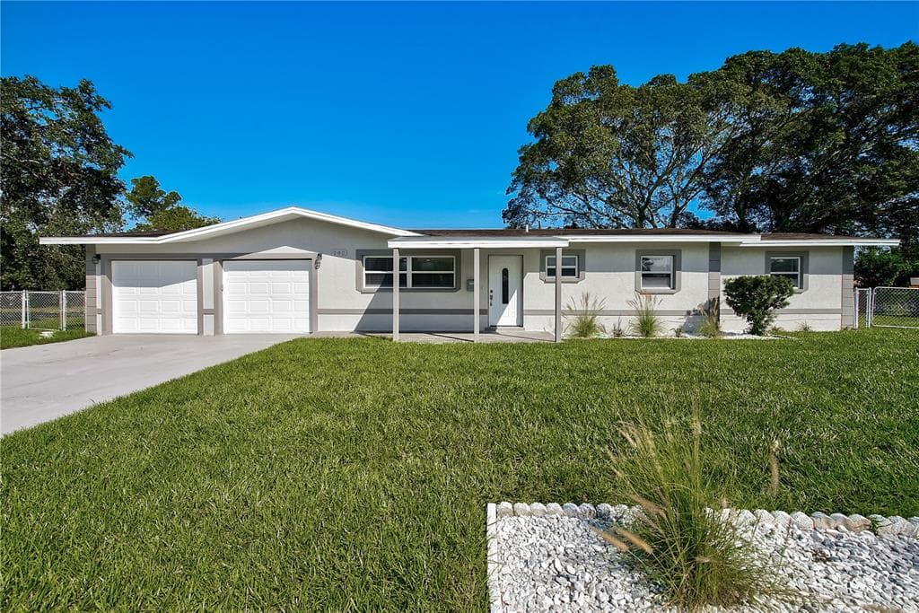 202 38TH AVENUE SE ST PETERSBURG, FL 33705