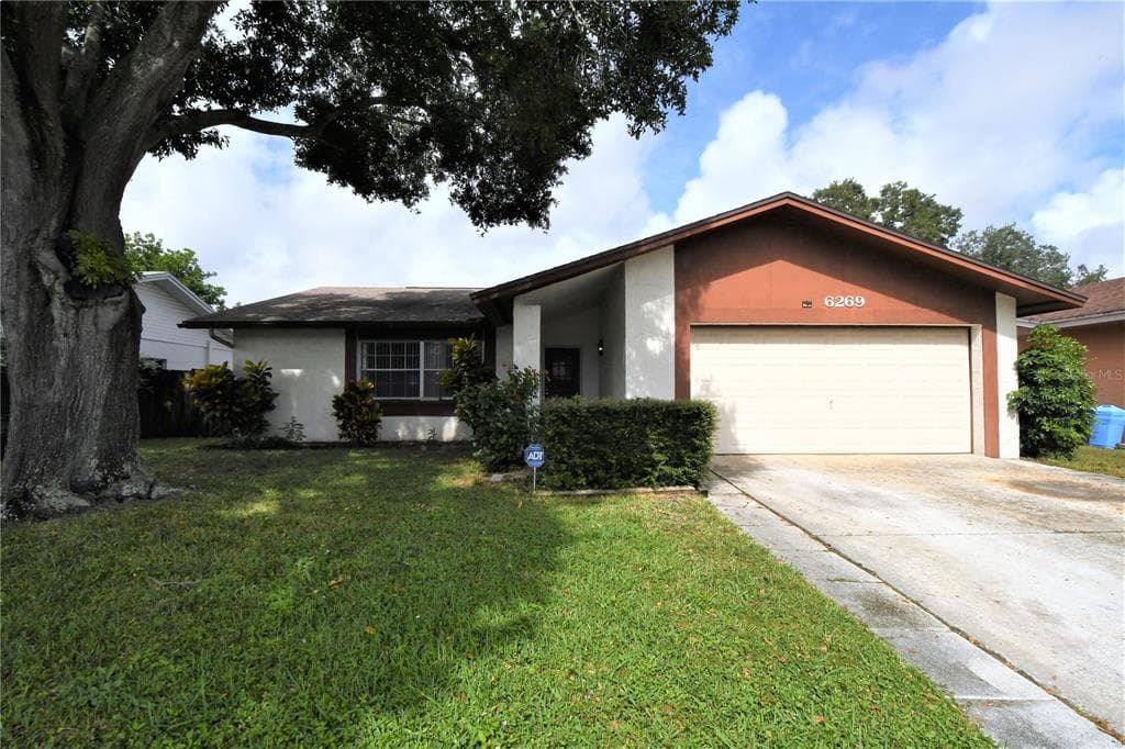 6269 105TH TERRACE N PINELLAS PARK, FL 33782
