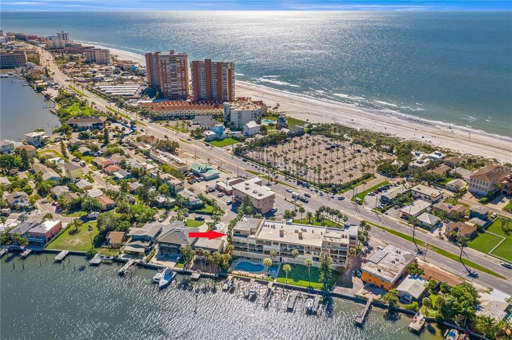 18201 GULF BOULEVARD UNIT 303 REDINGTON SHORES, FL 33708