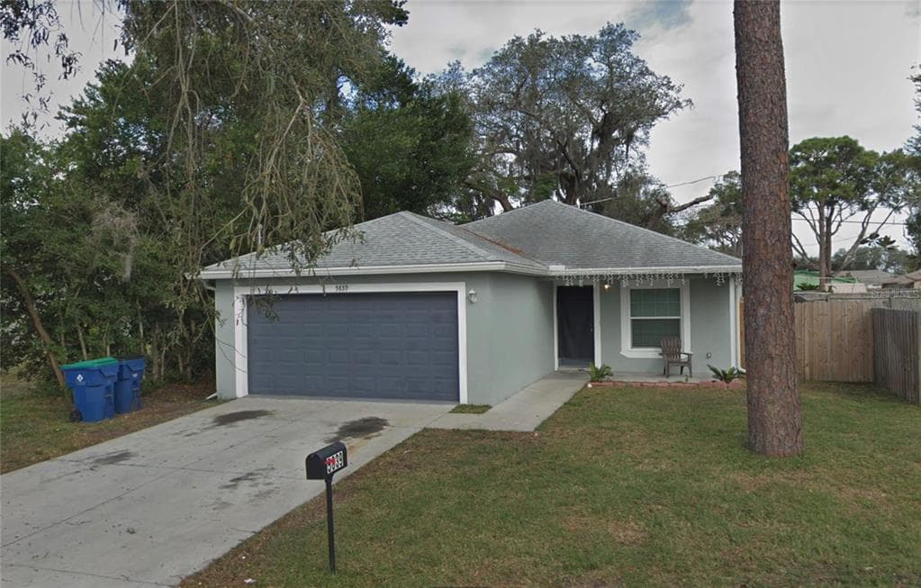 5839 PINE STREET NEW PORT RICHEY, FL 34652