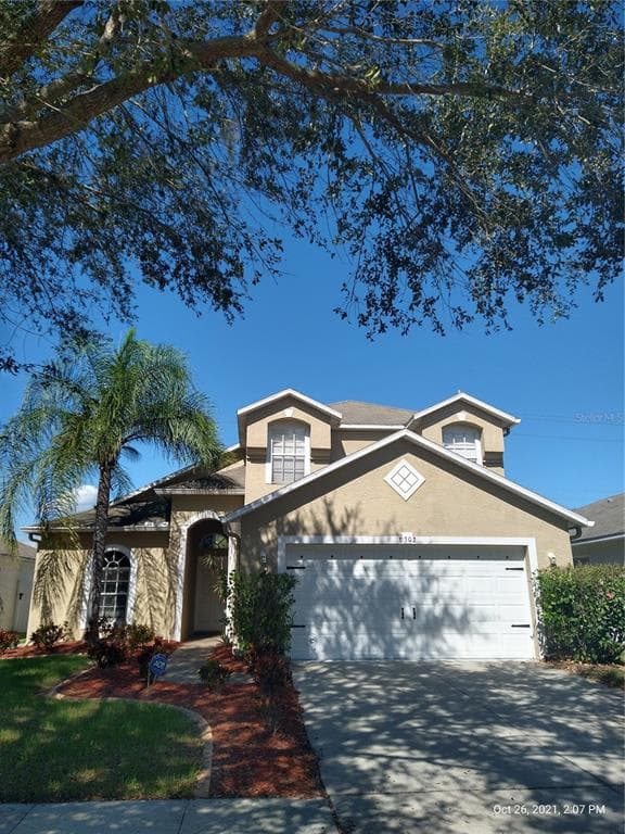 8302 CARRIAGE POINTE DRIVE GIBSONTON, FL 33534