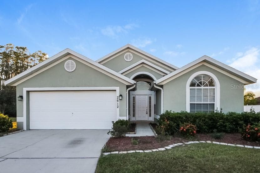 2612 CORSINI LANE KISSIMMEE, FL 34746
