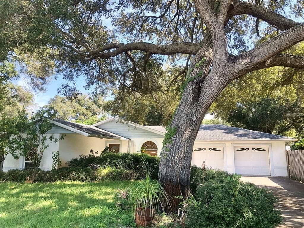 5647 61ST STREET N ST PETERSBURG, FL 33709