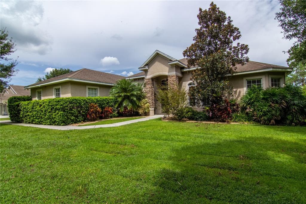 2822 NESMITH ESTATES LANE PLANT CITY, FL 33566