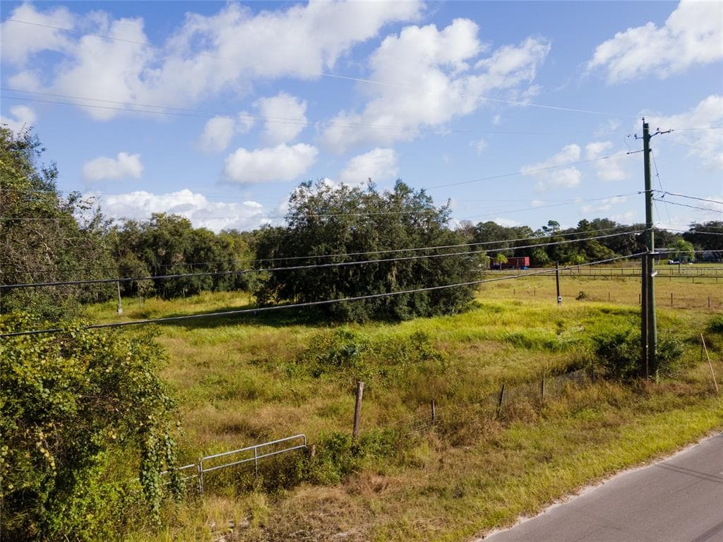 10518 SUMNER ROAD WIMAUMA, FL 33598