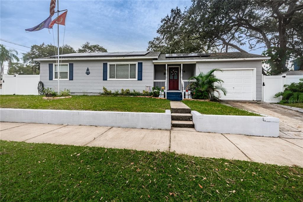 104 11TH AVENUE S SAFETY HARBOR, FL 34695