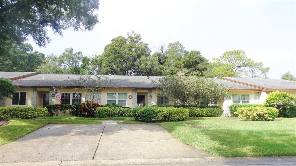 880 MACLAREN DRIVE N UNIT C PALM HARBOR, FL 34684