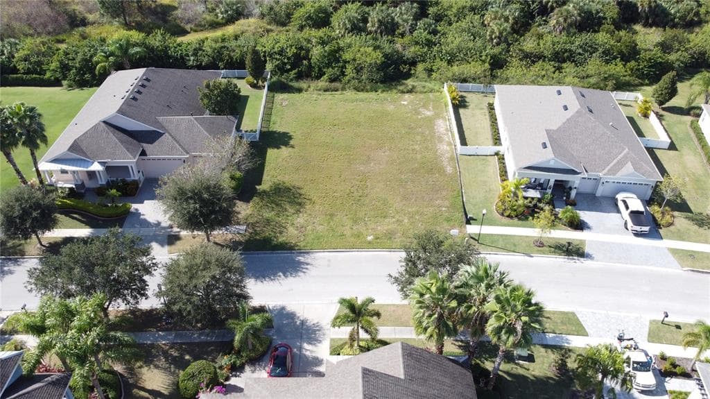 616 MANNS HARBOR DRIVE APOLLO BEACH, FL 33572